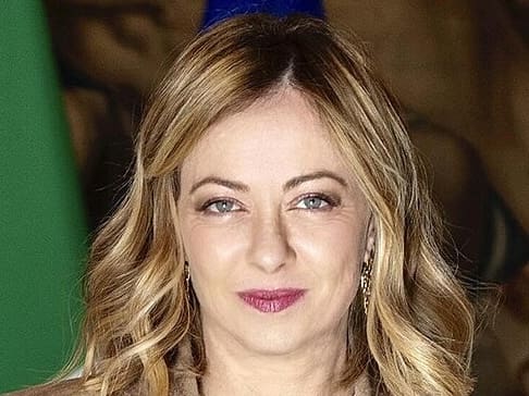 Lire la suite à propos de l’article Italie : Fitch relève la note souveraine, Giorgia Meloni salue un succès politique