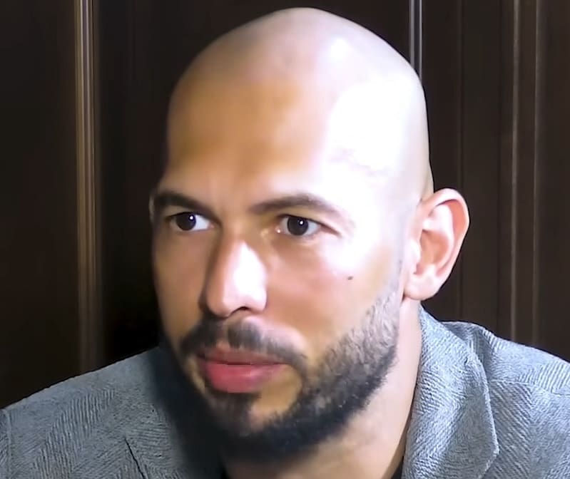 You are currently viewing Mort de Charlie Kirk : la promesse de soutien des frères Tate à la famille de l’influenceur