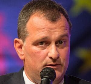 Lire la suite à propos de l’article Procès assistants parlementaires : le RN redoute une audience en plein municipales