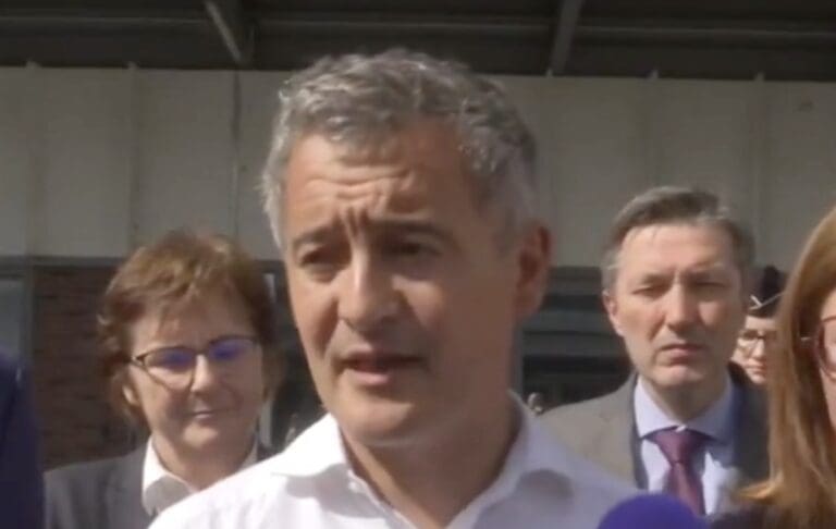 Lire la suite à propos de l’article Tourcoing : Gérald Darmanin promet des peines minimales après l’agression filmée d’un policier de la BAC