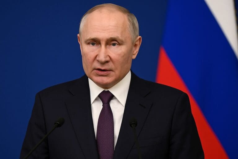 Lire la suite à propos de l’article Ukraine : Poutine menace de considérer les troupes occidentales comme des « cibles légitimes » à Gaza-ville