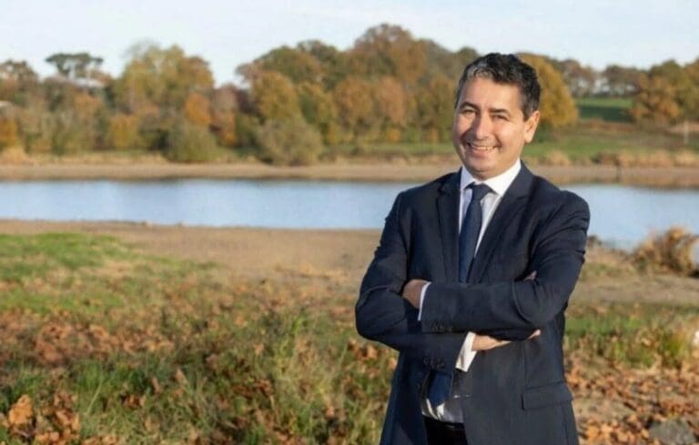 Lire la suite à propos de l’article Vendée : le conseiller régional Laurent Caillaud, proche de Bruno Retailleau, décède lors d’une soirée chemsex