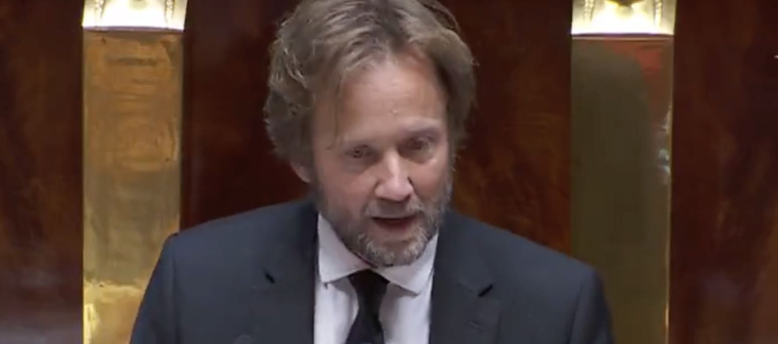 You are currently viewing Assemblée nationale : Boris Vallaud et les socialistes prêts à « faire le pari » du débat parlementaire