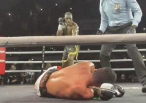 Lire la suite à propos de l’article Boxe : Bakary Samaké s’impose par K.-O. face à Alejandro Ortiz et confirme son statut de numéro 1 mondial WBC