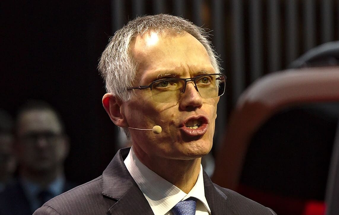 You are currently viewing Carlos Tavares estime que la France est « au bord de la guerre civile »