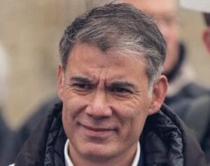 Lire la suite à propos de l’article Démission de Sébastien Lecornu : Olivier Faure salue un « gaulliste » parti « avec dignité et honneur »