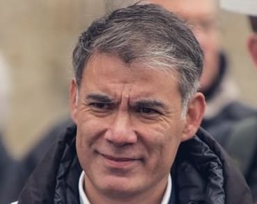 Lire la suite à propos de l’article Démission de Sébastien Lecornu : Olivier Faure salue un « gaulliste » parti « avec dignité et honneur »