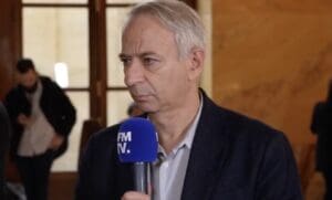 Lire la suite à propos de l’article Gouvernement Lecornu II : Laurent Baumel annonce que le PS renonce à déposer une motion de censure