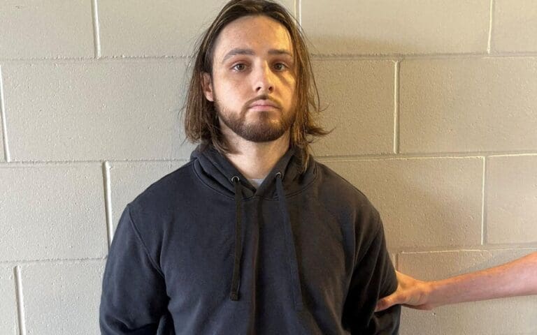 Lire la suite à propos de l’article Incendies de Los Angeles : un Franco-Américain inculpé pour le « Palisades Fire » risque 45 ans de prison