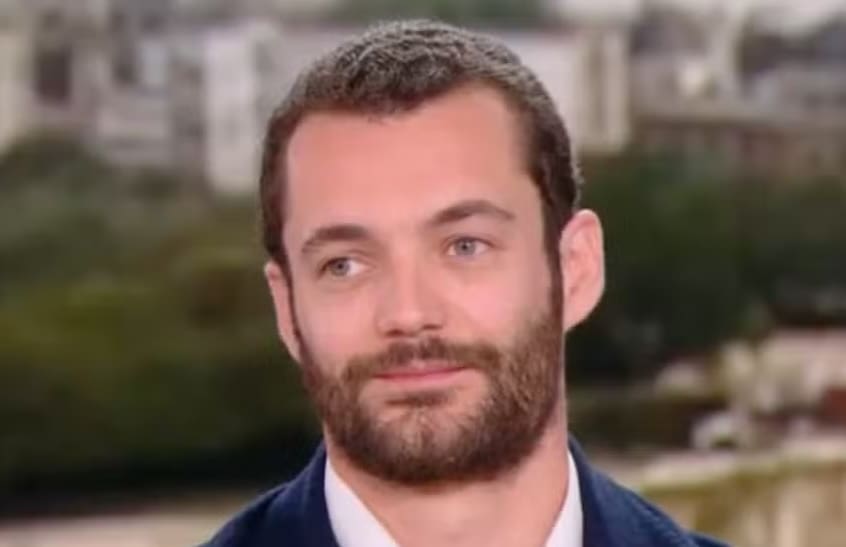 You are currently viewing Municipales 2026 : Louis Sarkozy épinglé pour une affiche illégale sur son local de campagne à Menton