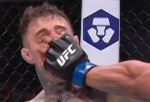 You are currently viewing MMA : à Abu Dhabi, le combat entre Ciryl Gane et Tom Aspinall stoppé dès le premier round après un coup accidentel à l’œil