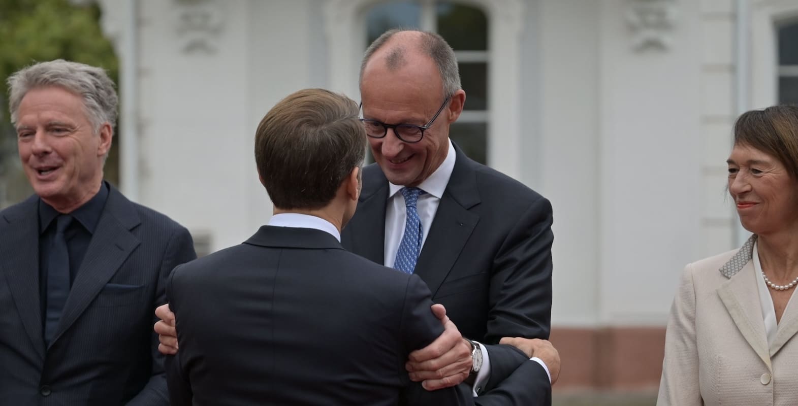 You are currently viewing Macron et Merz : appel à un « sursaut » des démocraties européennes face aux menaces internes et externes