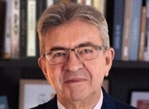 Lire la suite à propos de l’article Mélenchon appelle à faire “l’élection présidentielle tout de suite”