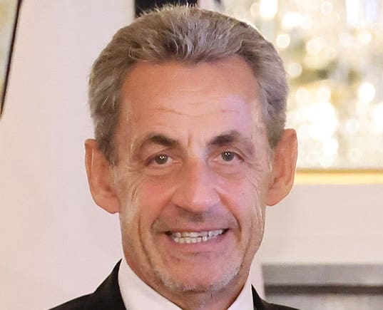 Lire la suite à propos de l’article Nicolas Sarkozy : les derniers mots de l’ancien président avant son incarcération à la prison de la Santé