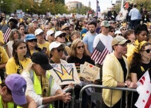 Lire la suite à propos de l’article No Kings : des millions d’Américains se soulèvent contre la dérive autoritaire de Donald Trump