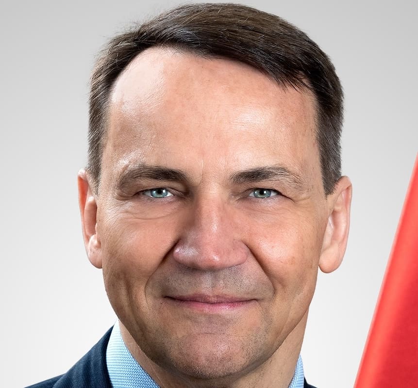 You are currently viewing Poutine et Trump : la Pologne menace d’intercepter l’avion du président russe en route pour un sommet à Budapest