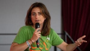 Lire la suite à propos de l’article Présidentielle 2027 : Marine Tondelier, cheffe des Écologistes, officialise sa candidature