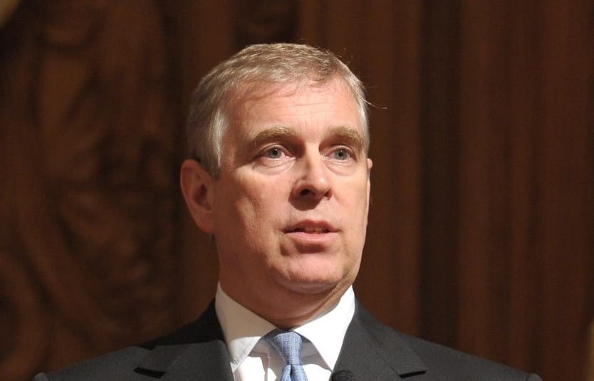 You are currently viewing Prince Andrew : le fils d’Elisabeth II renonce à son titre royal sous le poids des scandales