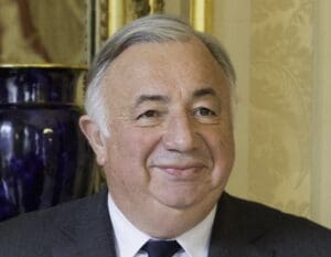 Lire la suite à propos de l’article Réforme des retraites : Gérard Larcher promet que le Sénat la rétablira en cas de suspension par l’Assemblée