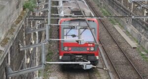 Lire la suite à propos de l’article Sécurité dans les transports : une directrice d’établissement empêche une tentative de viol dans le RER C