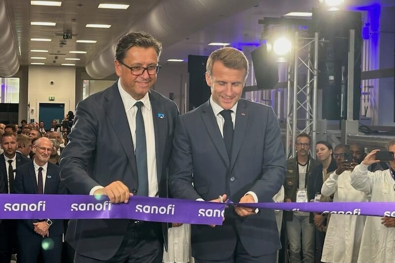 You are currently viewing Vaccin Efluelda de Sanofi : le Canard enchaîné accuse la HAS d’avoir truqué un rapport pour plaire à l’Élysée