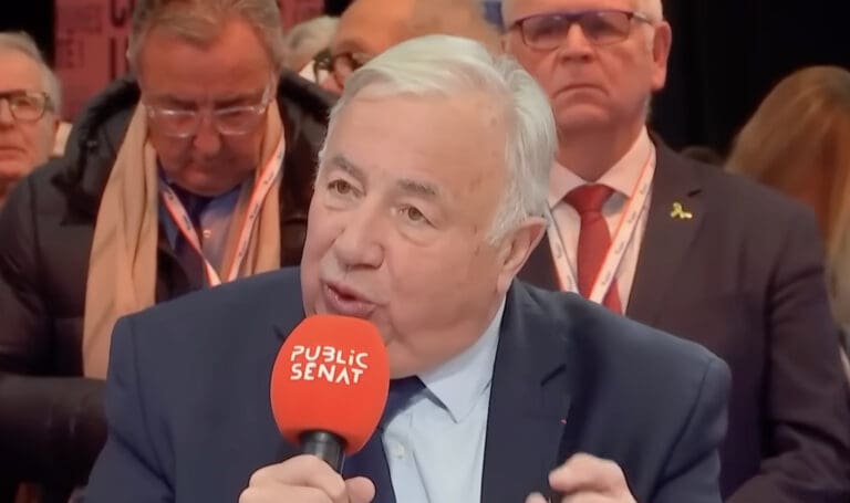 Lire la suite à propos de l’article Armées : les propos du général Mandon assumés et soutenus par Gérard Larcher