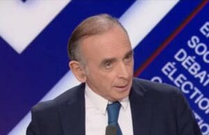 Lire la suite à propos de l’article Éric Zemmour annonce qu&rsquo;il sera candidat en 2027 mais ouvre la porte à une primaire « de Darmanin à Knafo »