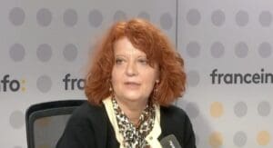 Lire la suite à propos de l’article Cambriolage du Louvre : quatre suspects écroués, un butin fantôme et une enquête labyrinthique