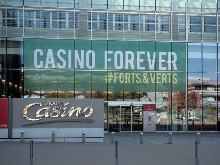 Lire la suite à propos de l’article Casino : un début de redressement des comptes