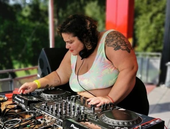 Lire la suite à propos de l’article Cyberharcèlement contre Barbara Butch : quatre condamnations à Paris, dont dix mois ferme