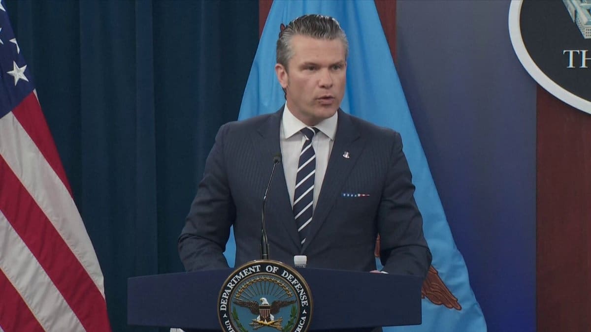 You are currently viewing États-Unis : “Nous vivons un moment 1939” — le discours choc du ministre américain de la Défense Pete Hegseth