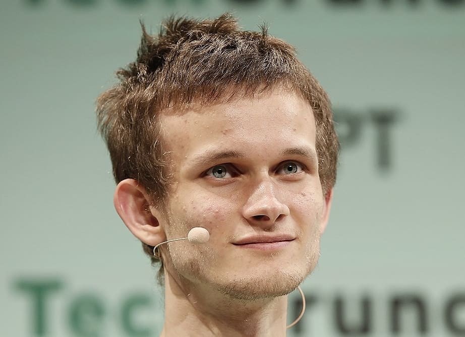 You are currently viewing Ethereum : l’avertissement de Vitalik Buterin face à l’emprise croissante de BlackRock et des institutions sur l&rsquo;ETH