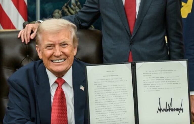 Lire la suite à propos de l’article Intelligence artificielle : avec « Mission Genesis », Donald Trump veut propulser la recherche scientifique américaine