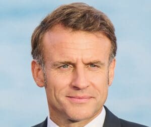 Lire la suite à propos de l’article Macron plaide pour une labélisation des médias  système professionnel contre la désinformation