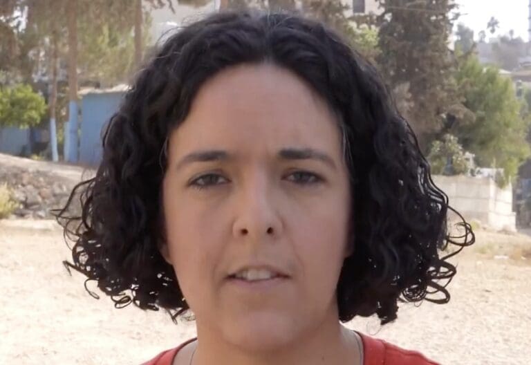 Lire la suite à propos de l’article Manon Aubry interdite d’entrée en Israël : polémique diplomatique après sa visite en Cisjordanie