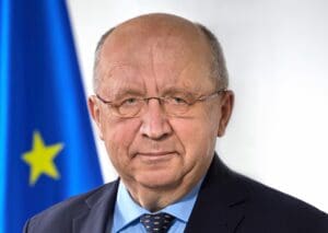 Lire la suite à propos de l’article UE : Andrius Kubilius appelle l’Europe à prendre au sérieux les alertes des « services de renseignement »