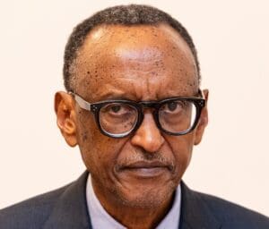 Lire la suite à propos de l’article Paul Kagamé : son rôle controversé lors du génocide rwandais et en RDC