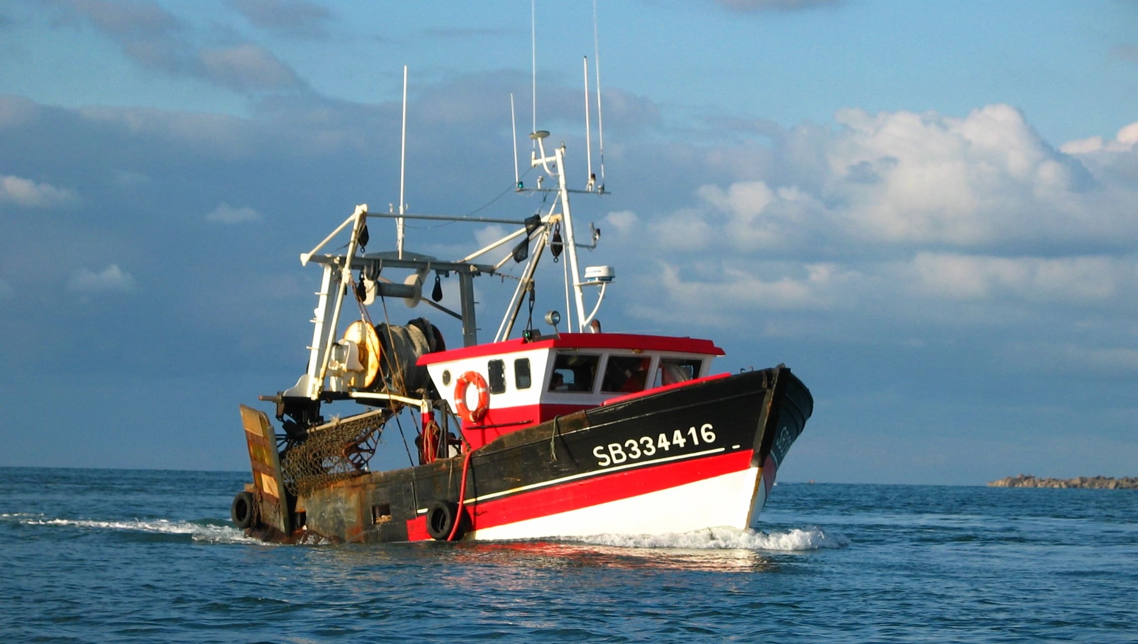 You are currently viewing Pêche durable : la France marque le pas face au changement climatique et à la surexploitation