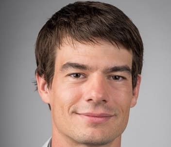 Lire la suite à propos de l’article Procurations de vote : le décret Lecornu sur la dématérialisation complète fait réagir l&rsquo;avocat Arnaud Durand