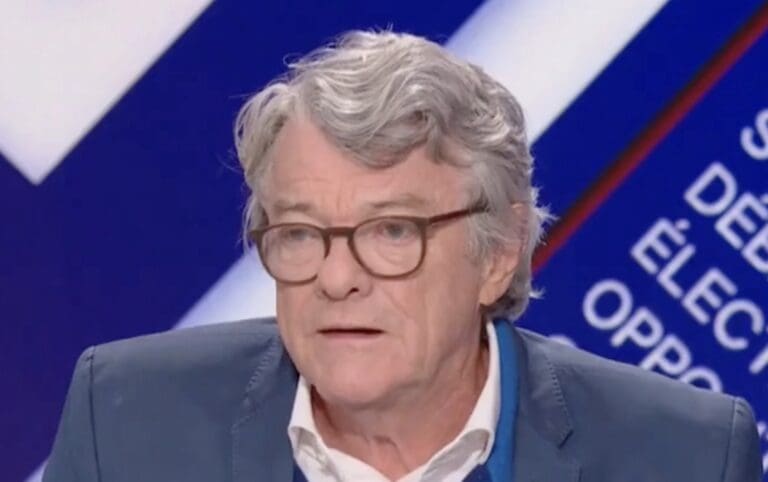 Lire la suite à propos de l’article Réforme de l’État : Jean-Louis Borloo préconise une refonte basée sur le modèle fédéral allemand