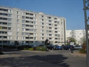 Lire la suite à propos de l’article Rillieux-la-Pape : un clip de rap illégal tourne au drame et provoque l’incendie d’un immeuble