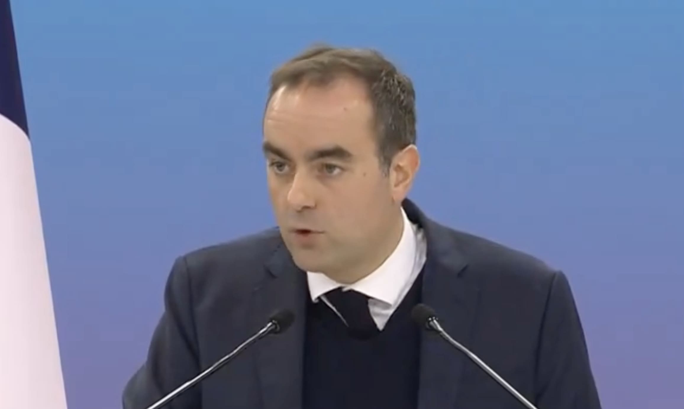 You are currently viewing Sébastien Lecornu promet de simplifier la vie des maires mais évite soigneusement la question des économies