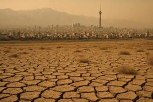 Lire la suite à propos de l’article Sécheresse en Iran : Téhéran au bord de l’évacuation face à une crise hydrique historique