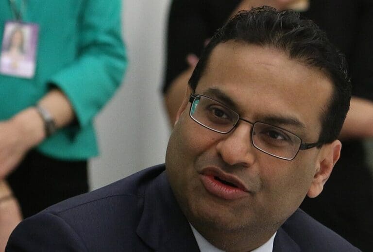 Lire la suite à propos de l’article Starbucks : la parenthèse ratée de Laxman Narasimhan