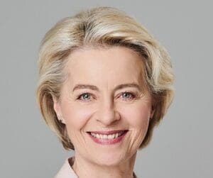 Lire la suite à propos de l’article UE : Ursula von der Leyen estime qu&rsquo;utiliser les avoirs russes gelés est “l’option la plus efficace” pour financer l’Ukraine