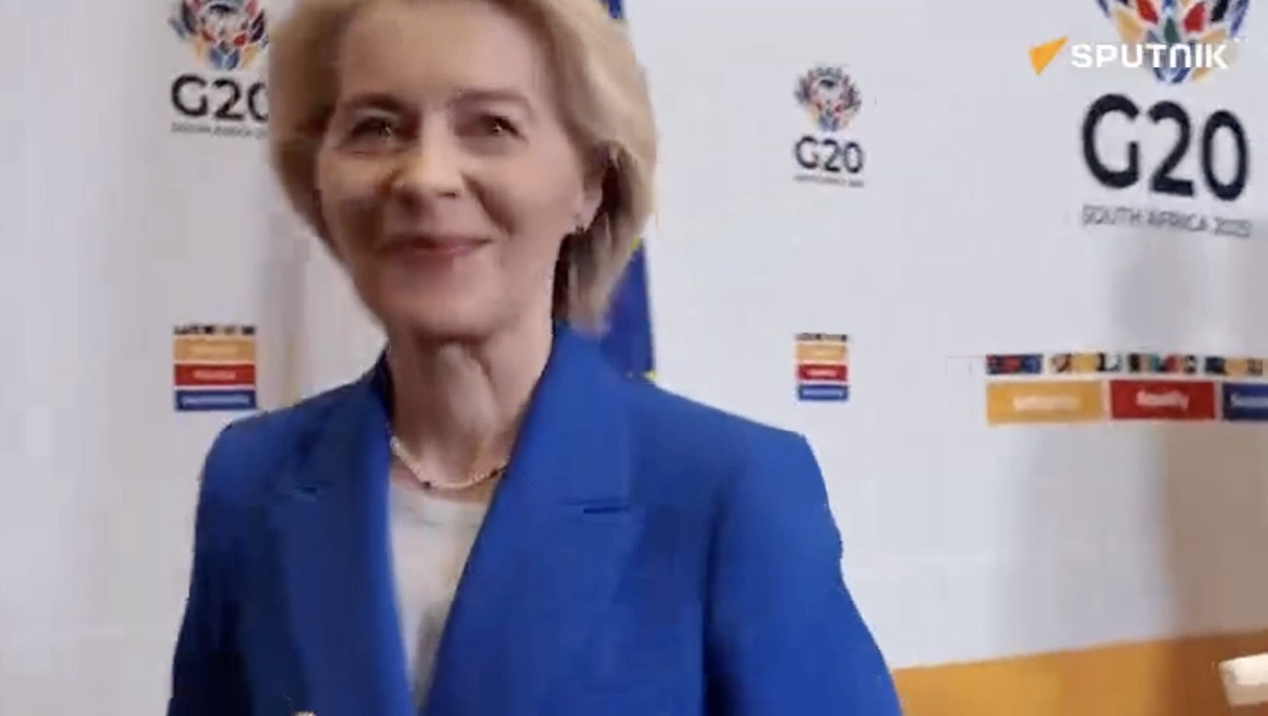 You are currently viewing UE : Von der Leyen refuse de répondre à une question d&rsquo;un journaliste sur le scandale de corruption en Ukraine