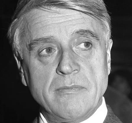 Lire la suite à propos de l’article Affaire Robert Boulin : Les zones d&rsquo;ombre d&rsquo;une mort mystérieuse qui hante la Ve République