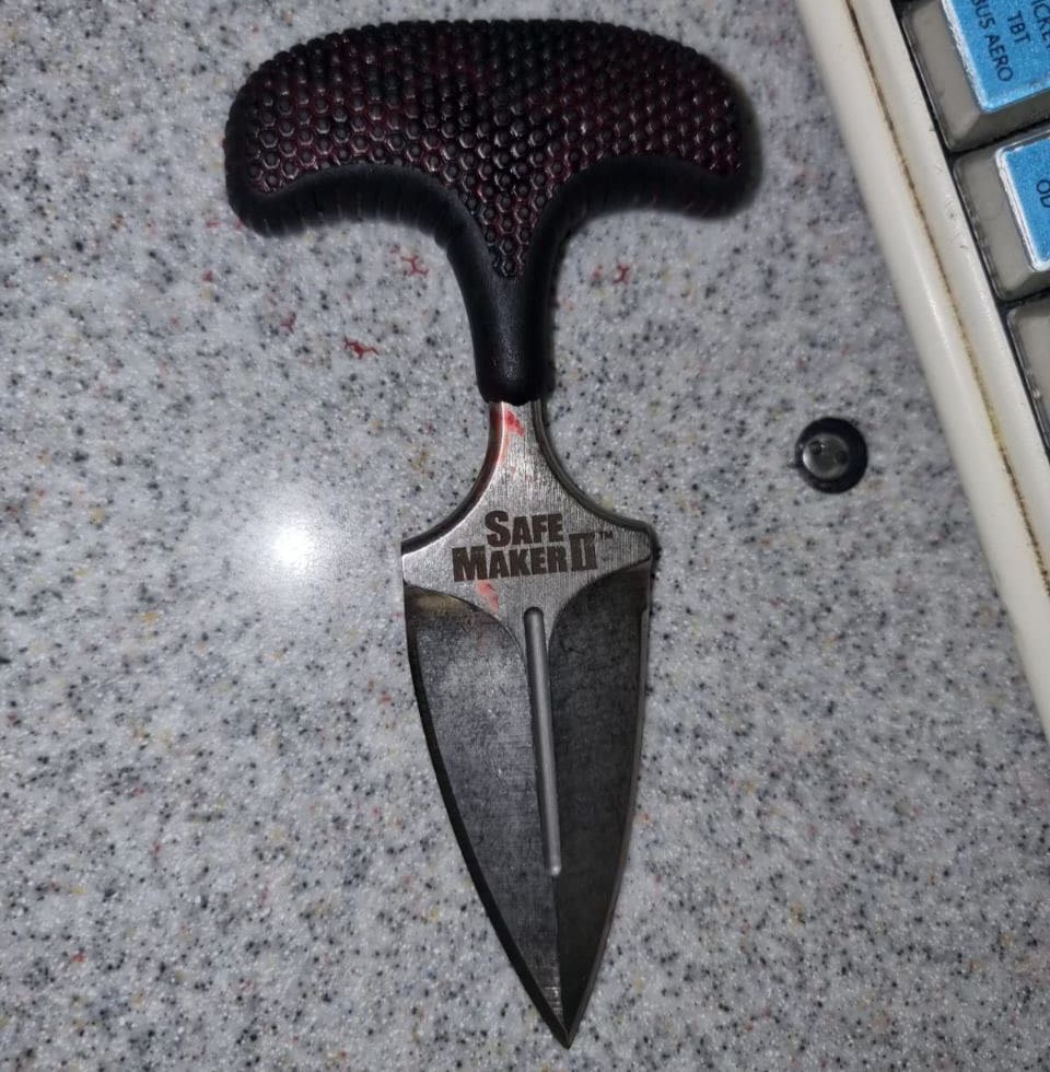 You are currently viewing Attaque au couteau à Paris : un conducteur RATP grièvement blessé après un refus de cigarette place de la Nation