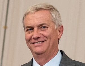 Lire la suite à propos de l’article Chili : José Antonio Kast remporte la présidentielle et fait ressurgir les démons du passé