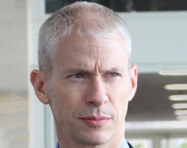 Lire la suite à propos de l’article Désinfox Coronavirus : comment le gouvernement français a voulu centraliser la “bonne information” pendant la crise sanitaire